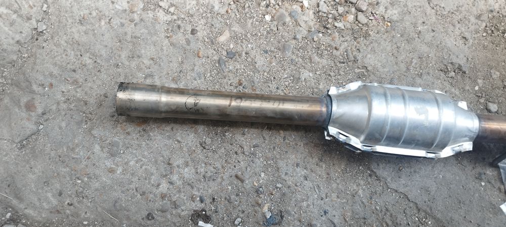 Продавам катализатор за Голф 4