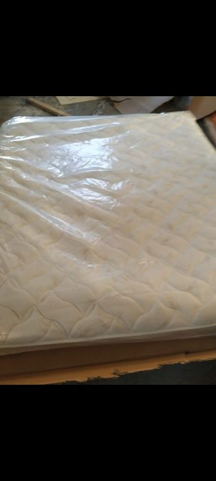 Продам матрас б/у