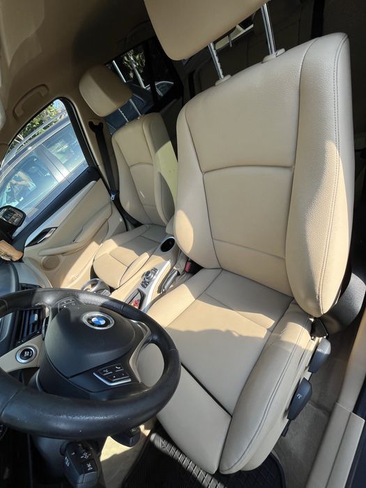 Продавам бвм х1 тъмно синьо 2013г