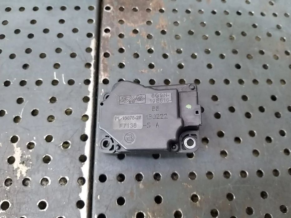 Motoras clapeta aeroterma land rover range rover evoque l538 6g9n19e616bb