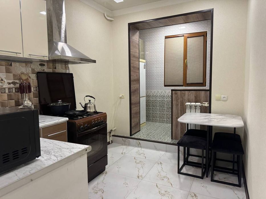 1-комнатная с арендатором на Новомосковской
Новомосковская ул.