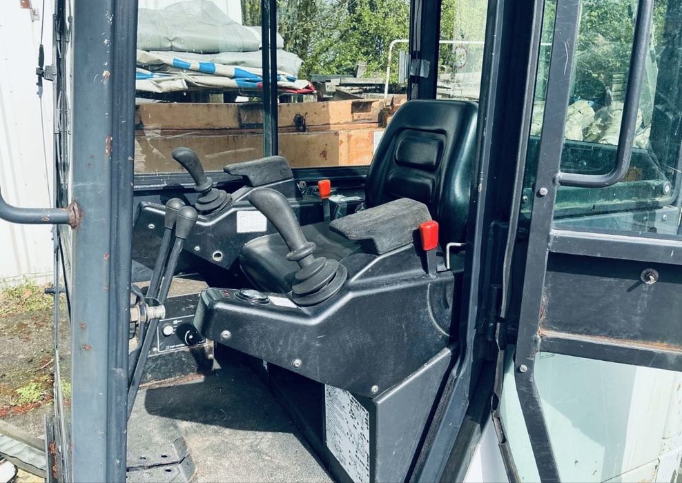 Mini excavator  Bobcat x320