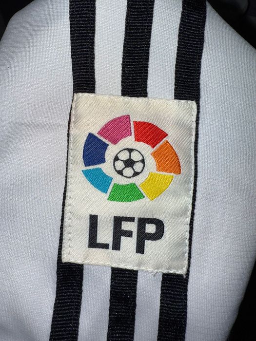 Real Madrid 03/04 Home Kit