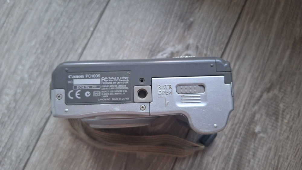 Canon A10, 2 x card memorie, husa, trepied