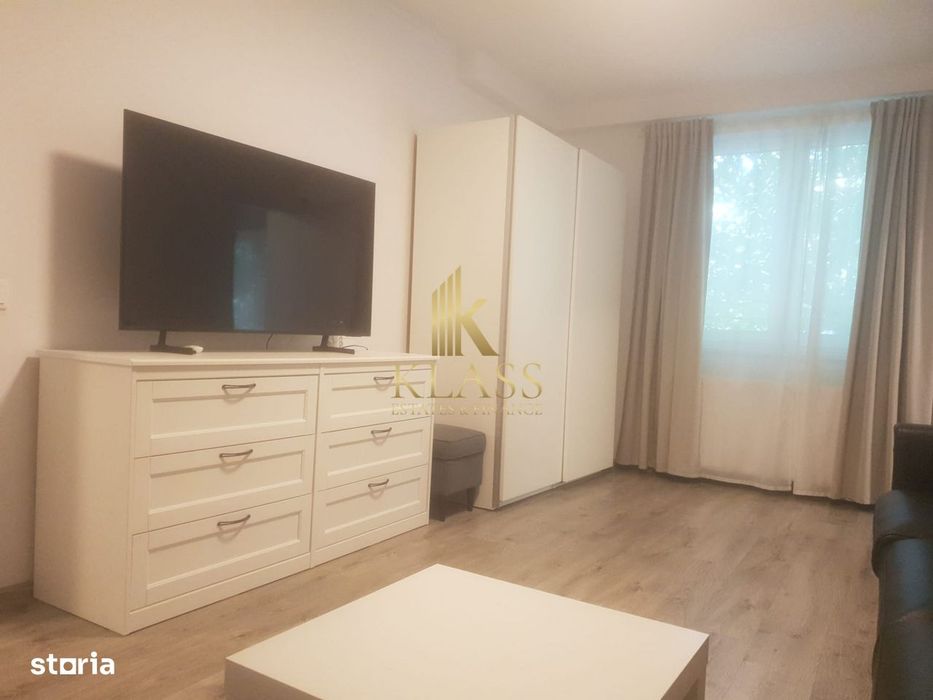 Apartament 3 camere - Strada Lev Tolstoi
