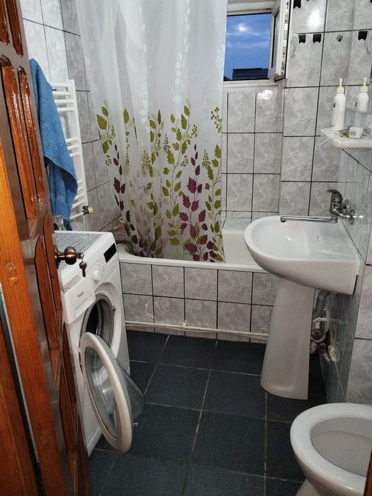Persoană fizică Închiriez apartament 1 camera Nicolina Podu Roș