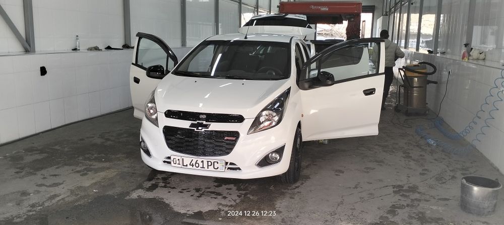 Спарк автомат в отличном состоянии