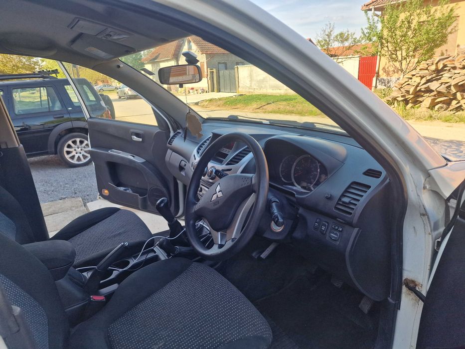 Auto L200 an 2014