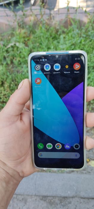 Realme c3 работает исправно