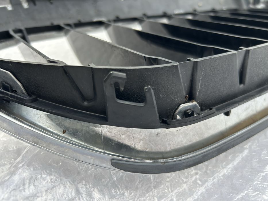 Grila ORIGINALA BMW seria 5, G30, G31