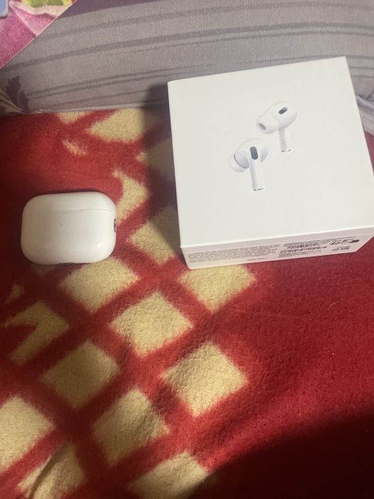 Vand casti airpods pro 2