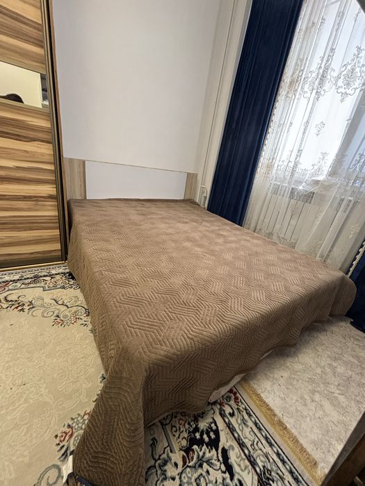 кровать двухспальный