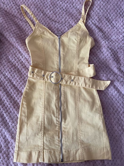 Къса рокля на Bershka