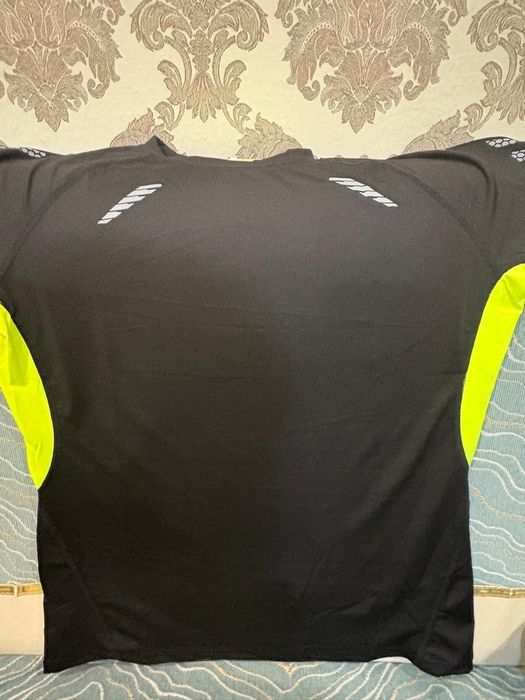 Продам спортивный комплект