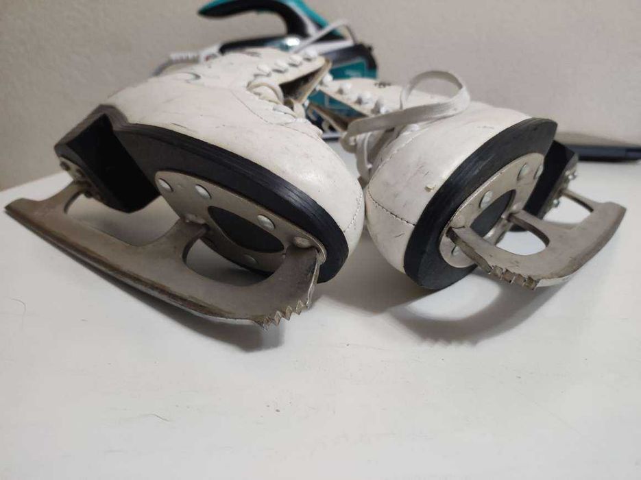 Продаются коньки