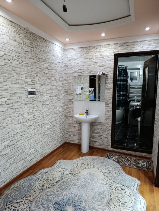 4 комната керпичный дом. Бахасы 550.0 млн.сум, барлык затлары менен