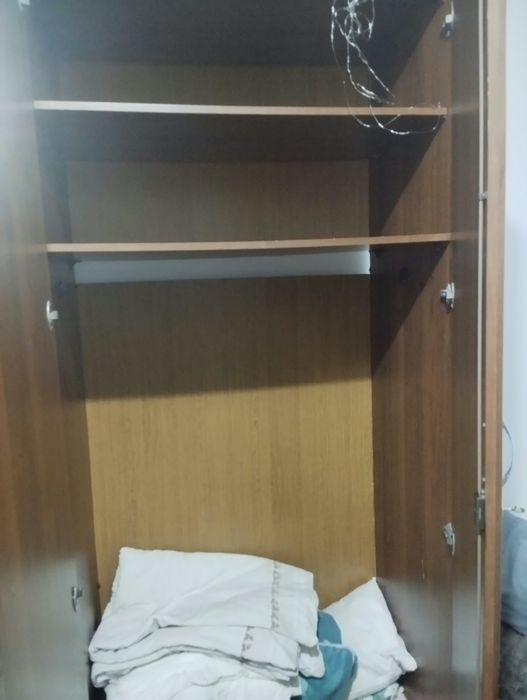 срочно продам Шкаф