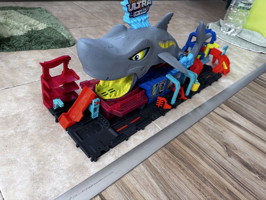 Ultra Car Wash Hot Weels