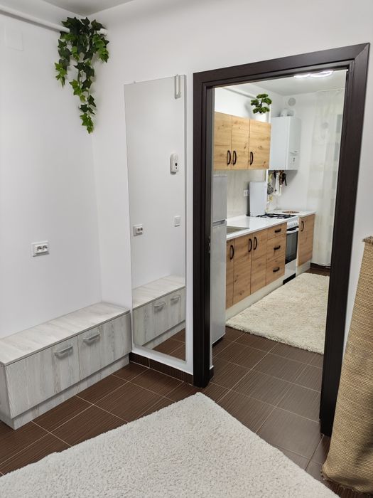 Închiriez apartament 40 mp plus balcon Florești/Florilor
