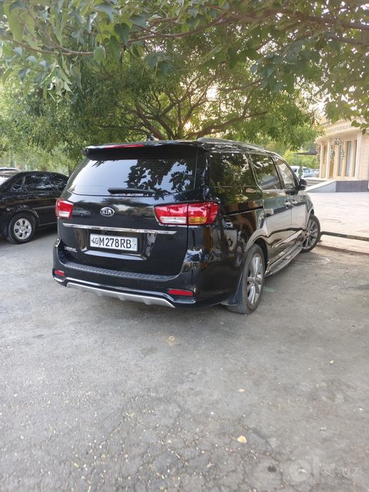 Kia karnival 2019 yil eng fuli