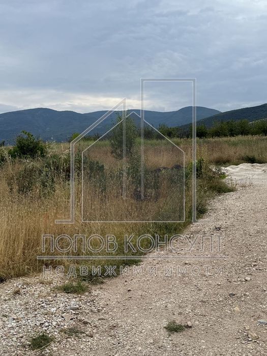 Парцел в Пловдив, област-с.Брестник площ 894 цена 83350