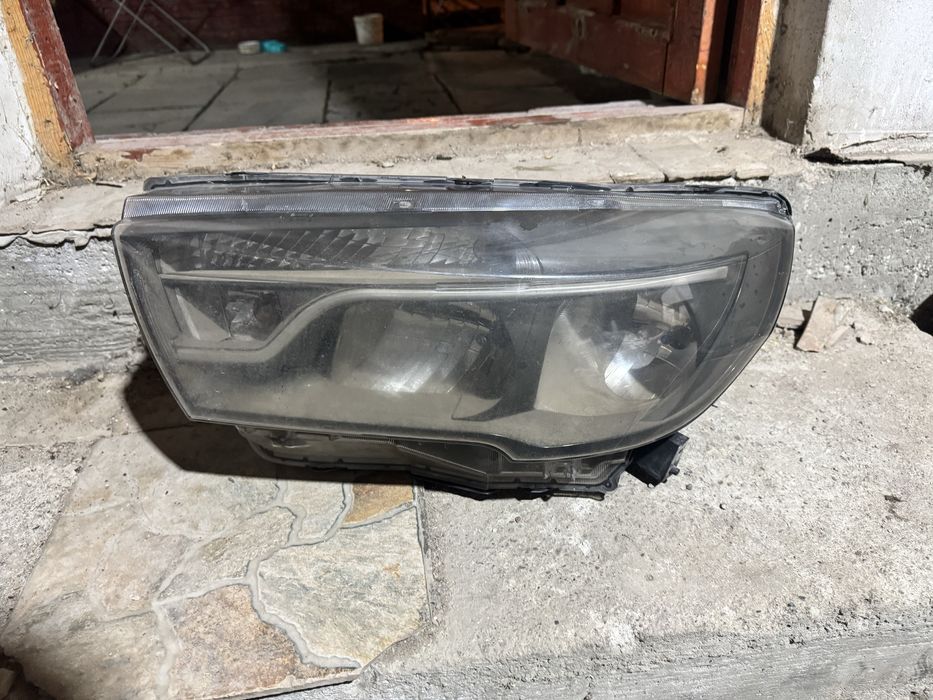 Фары от lada vesta