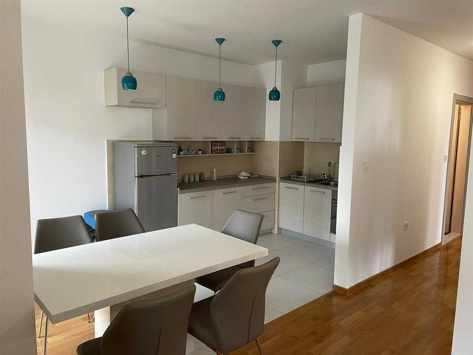 Дава се под наем Тристаен апартамент в София, Оборище - 85 кв.м за 637.5 € - Снимка #3