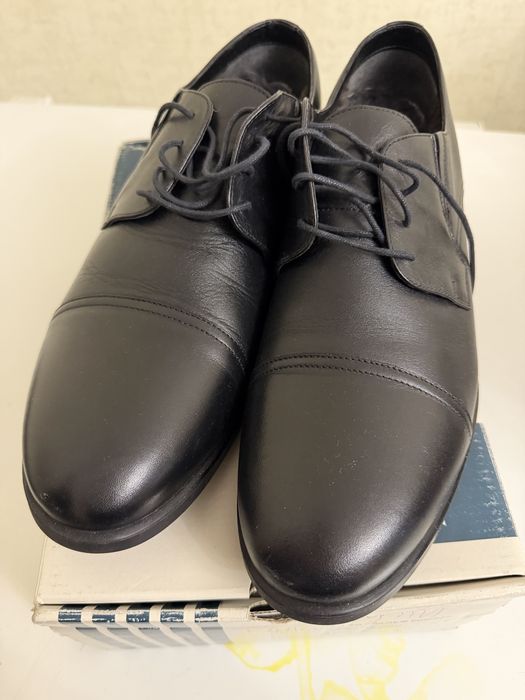 Продам мужскую зимнюю обувь.