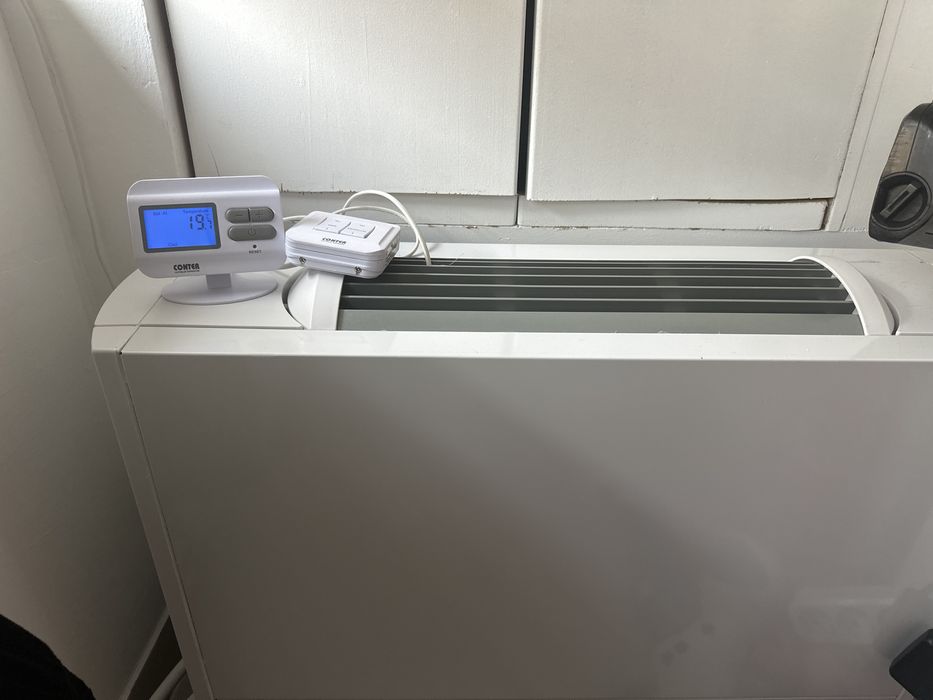 Vand  Convector de pardoseala si termostat cu comanda prin wearles