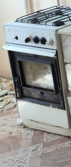 Продам газ плиту