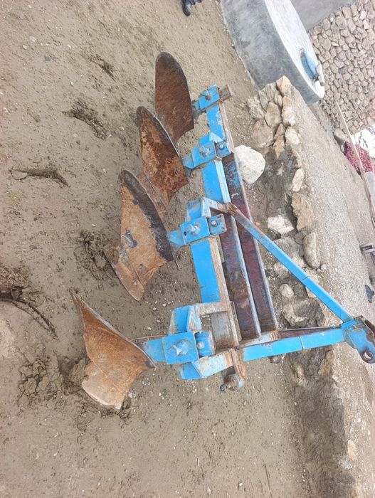 Pluk sotiladi narxi 6 milyon deyapman kami bor