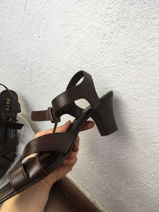 Кожени сандали, в отлично състояние, номер 39