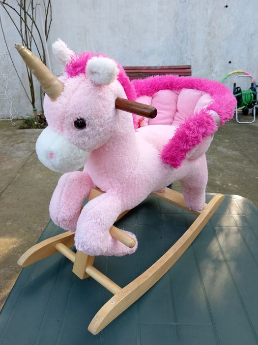 Vând Căluț balansoar copii