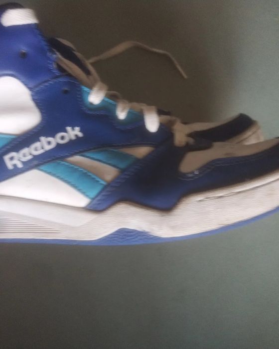 Adidasi mărime 40.5