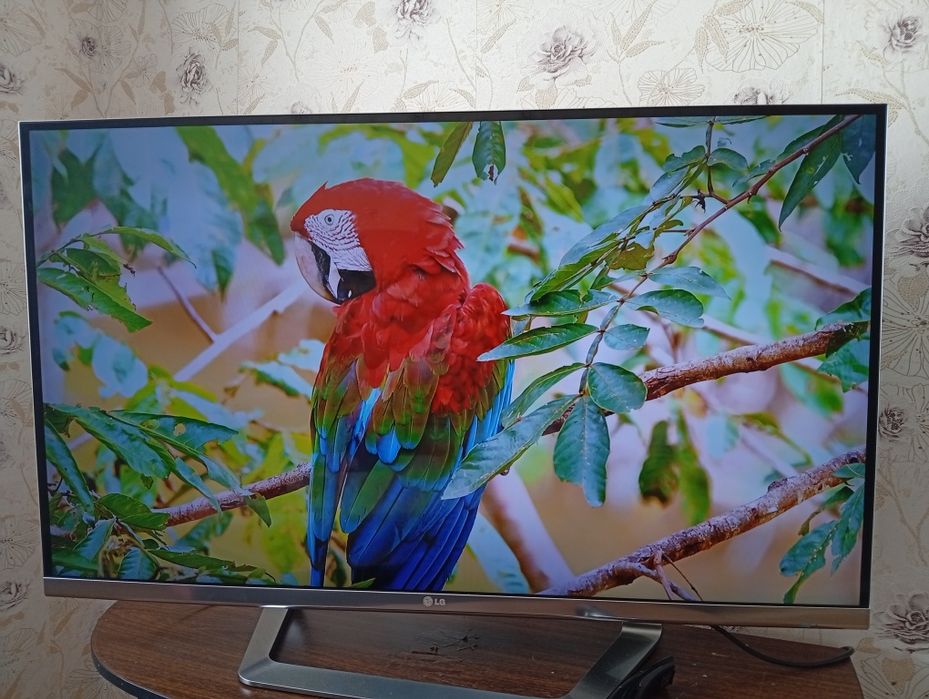 Продам 3D телевизор  120см