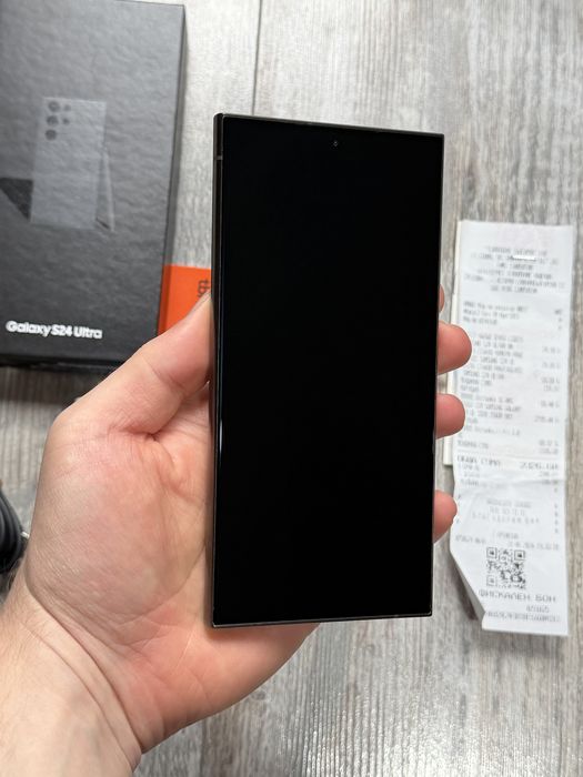 Samsung Galaxy S24 Ultra 256 GB 12 GB Ram Dual Sim Отличен Като Нов