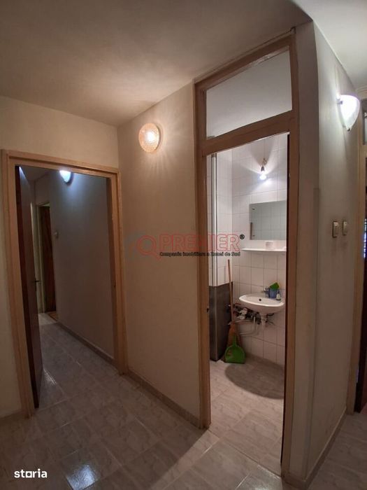 Berceni - Aparatorii Patriei - 3 camere decomandat