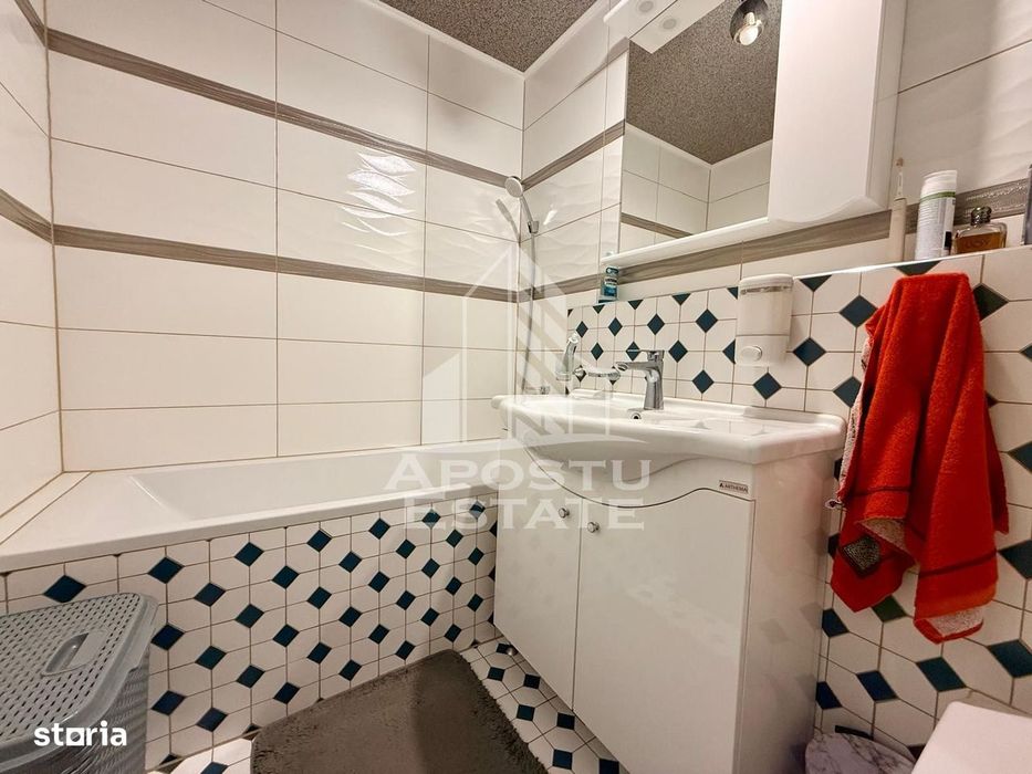 Apartament cu 3 camere, de vanzare, Zona Lipovei, Timisoara