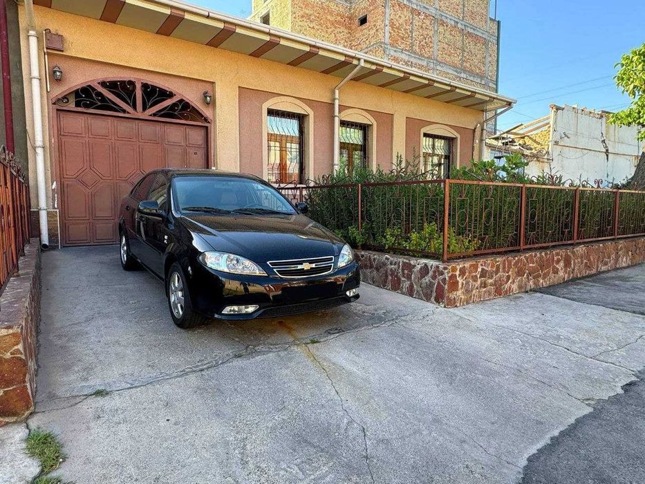 Sotiladi Участок Чиланзар метро 3,5 сотки Фасад 11м Под Бизнес