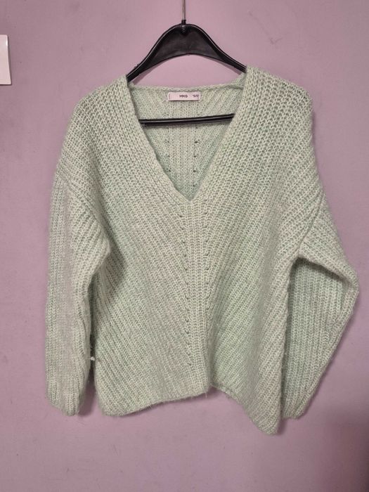 Дамски плътни пуловери