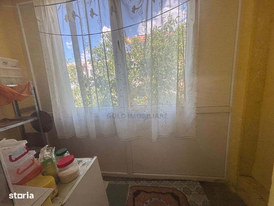 Apartament 2 camere de vanzare zona Semiluna