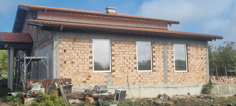 Продава се Къща в с. Опан, Област Стара Загора - 300 кв.м за 179 €/кв.м - Снимка #2