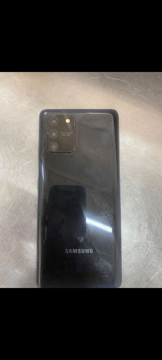 Продам телефон самсунг