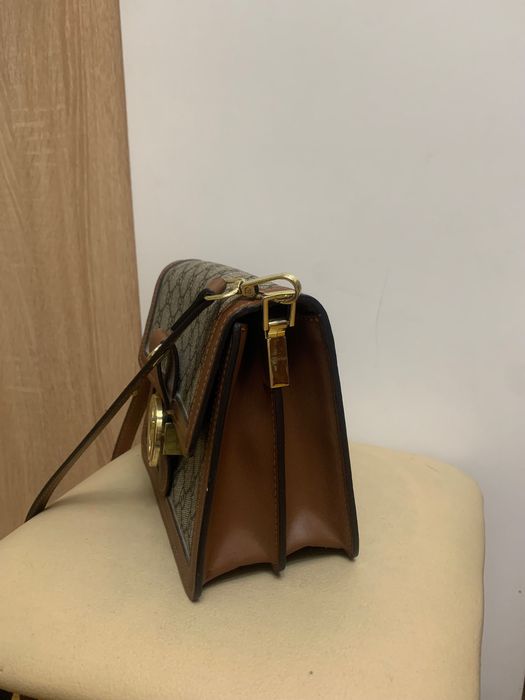 Продам сумочки .