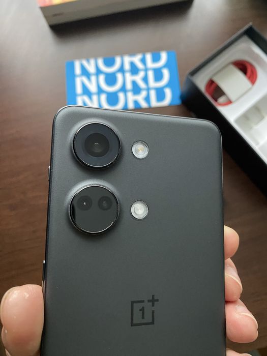 Vând urgent sau schimb Oneplus Nord 3