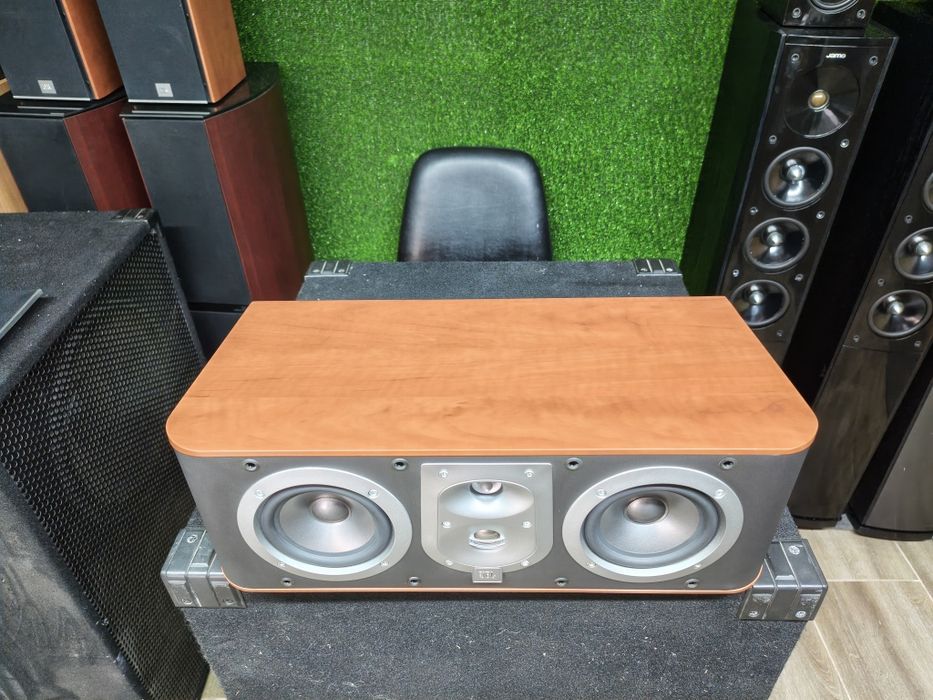 Център JBL ES-26C