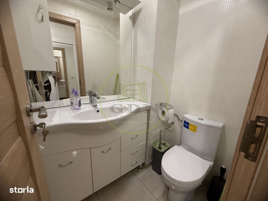 Apartament 3 camere, 68.34 mp, cartier Rovine, zona Biserica