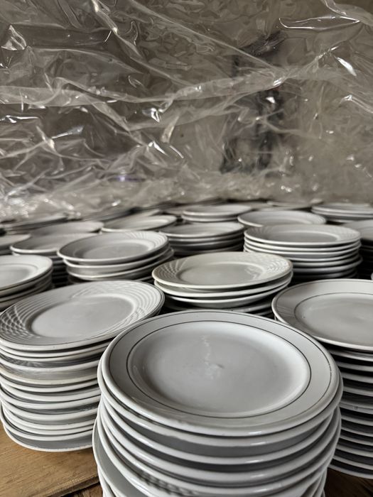 Tayyor biznes sotuvda stol stul pasuda komplekt