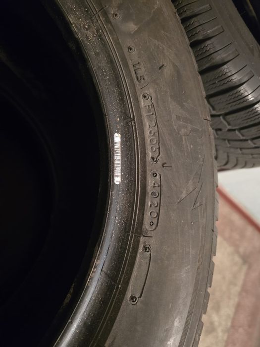 Vând 4 cauciucuri de iarna 215/60 R16 99H Bridgestone Blizzak LM 005
