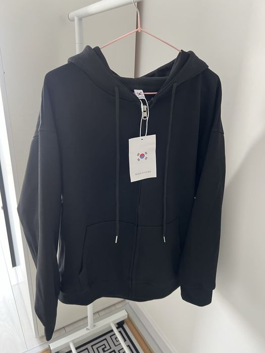 Худи черный с этикеткой